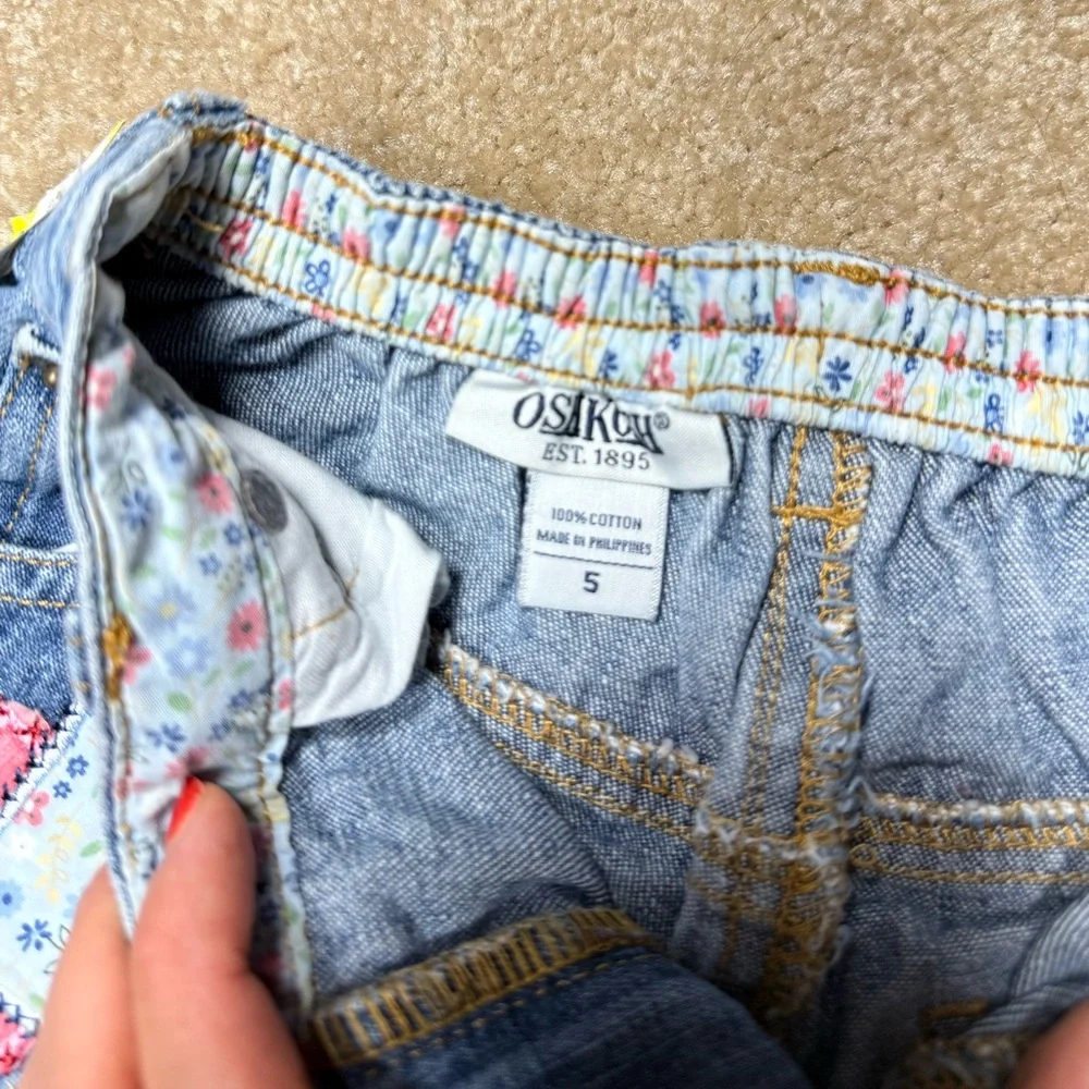 Vintage 2000’s OshKosh B'gosh Girls SZ 5 Denim Jeans – Floral Patch, Embroidered